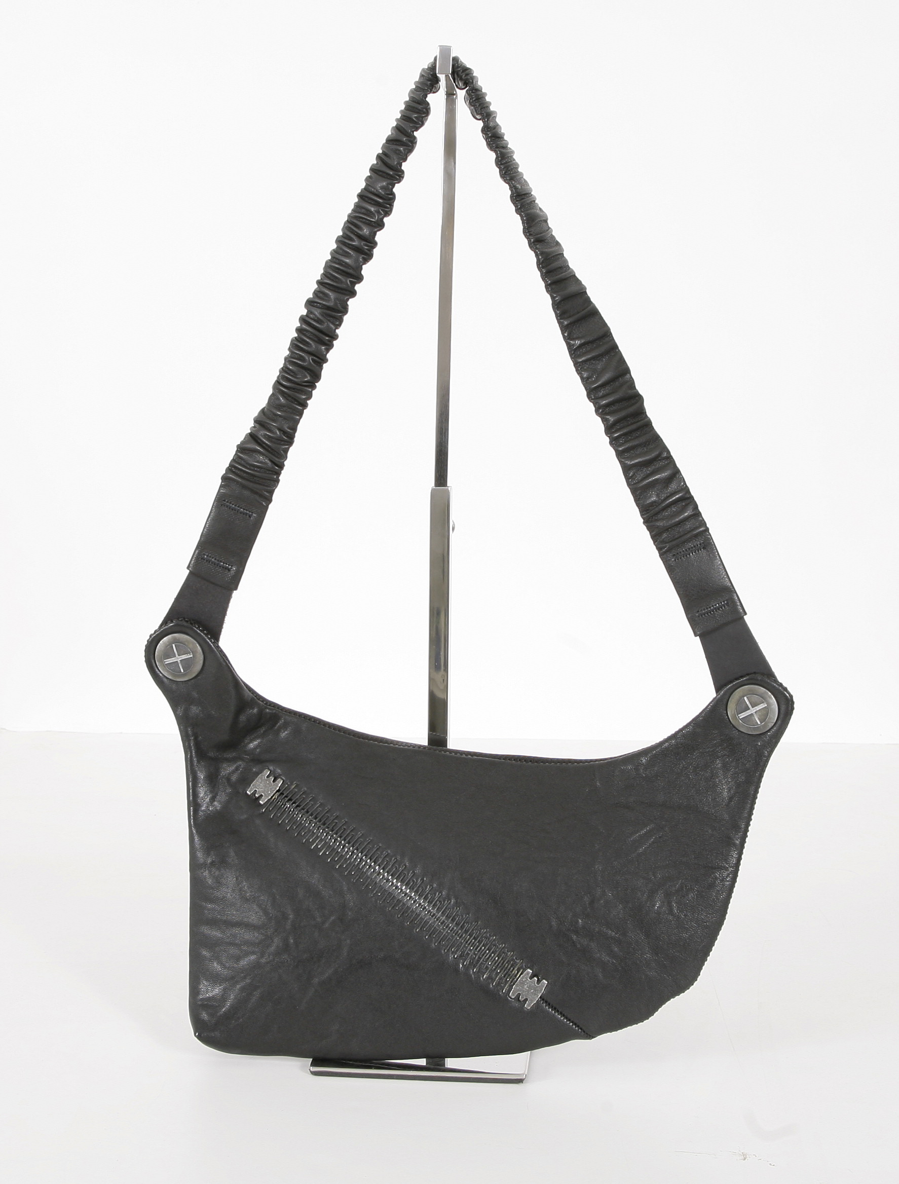 ISAAC SELLAM CROSSBODY LEATHER POUTCH 