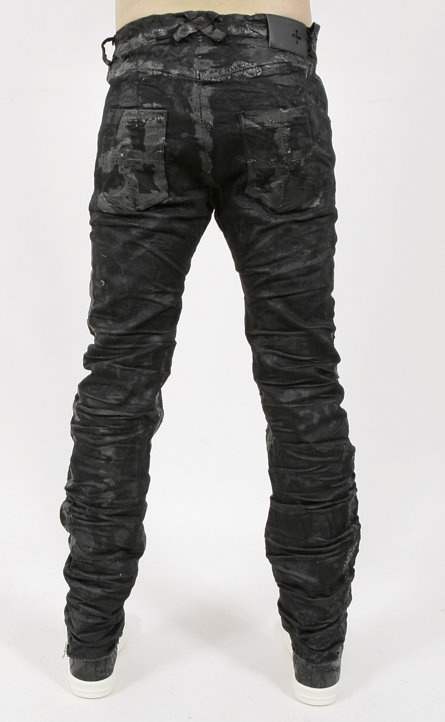 MD75 Black Crack Jeans