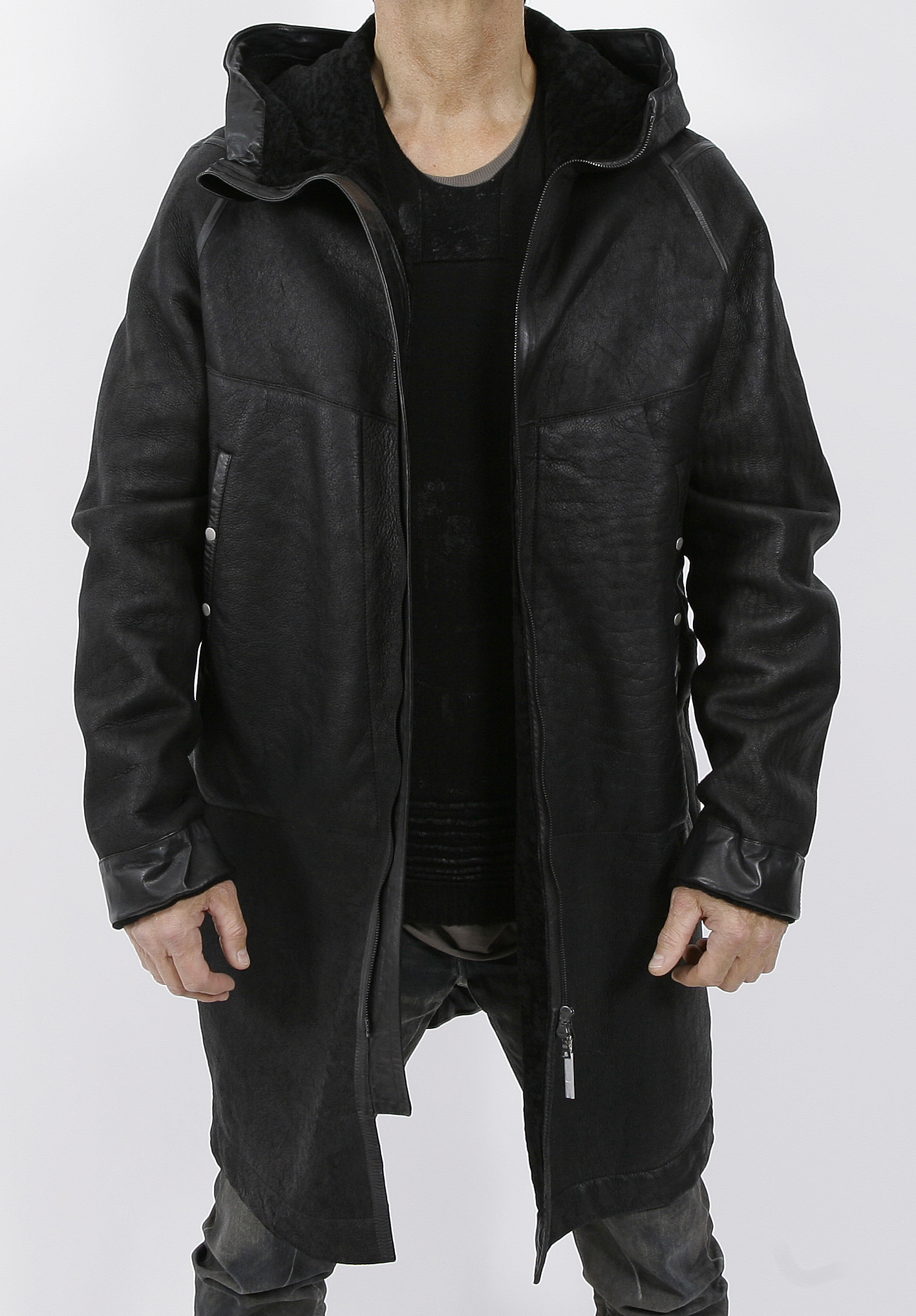 Isaac Sellam Neophyte Lamfell Mantel