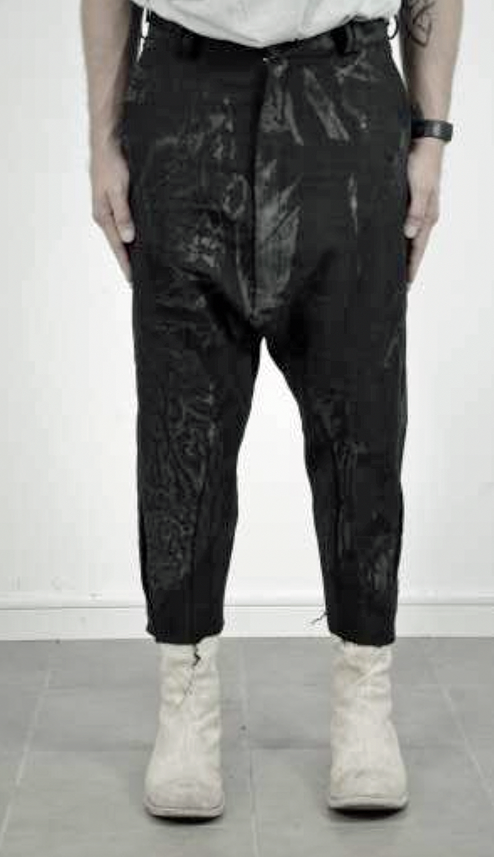 Army of me Cropped Linen Trousers