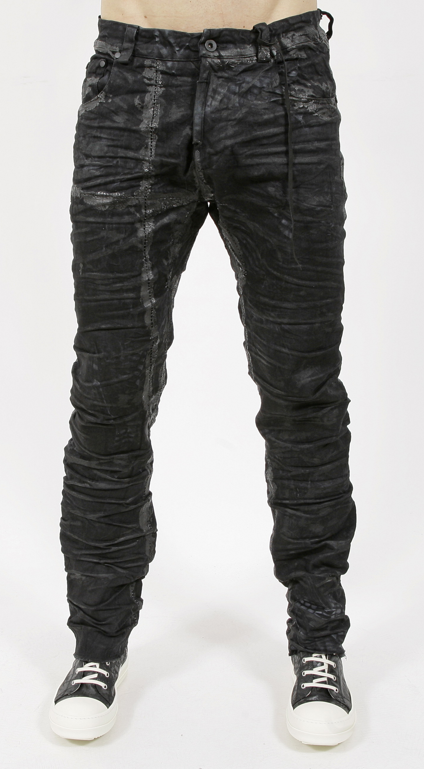MD75 Black Crack Jeans