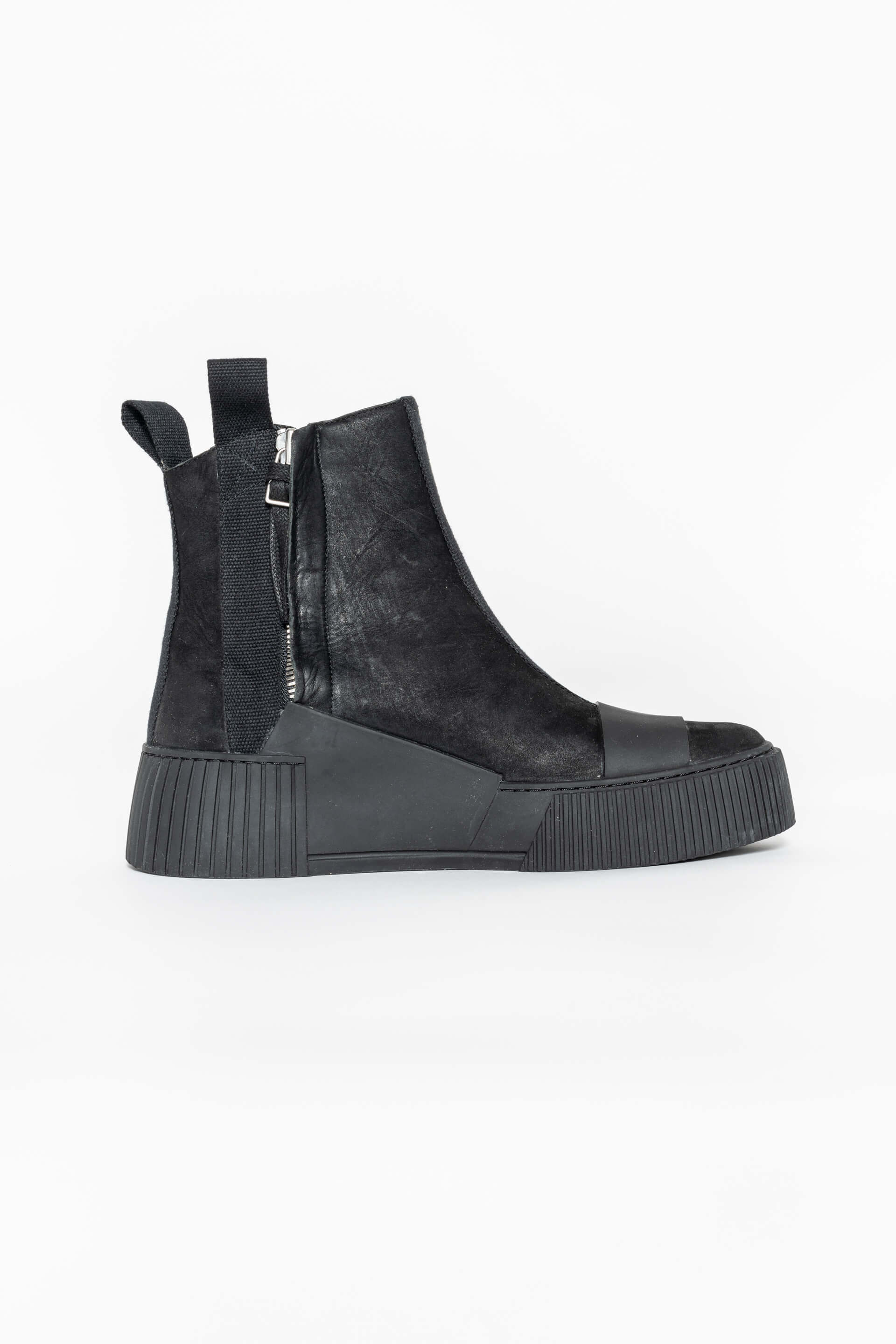 Boris Bidjan Saberi Bamba 3.3 Black